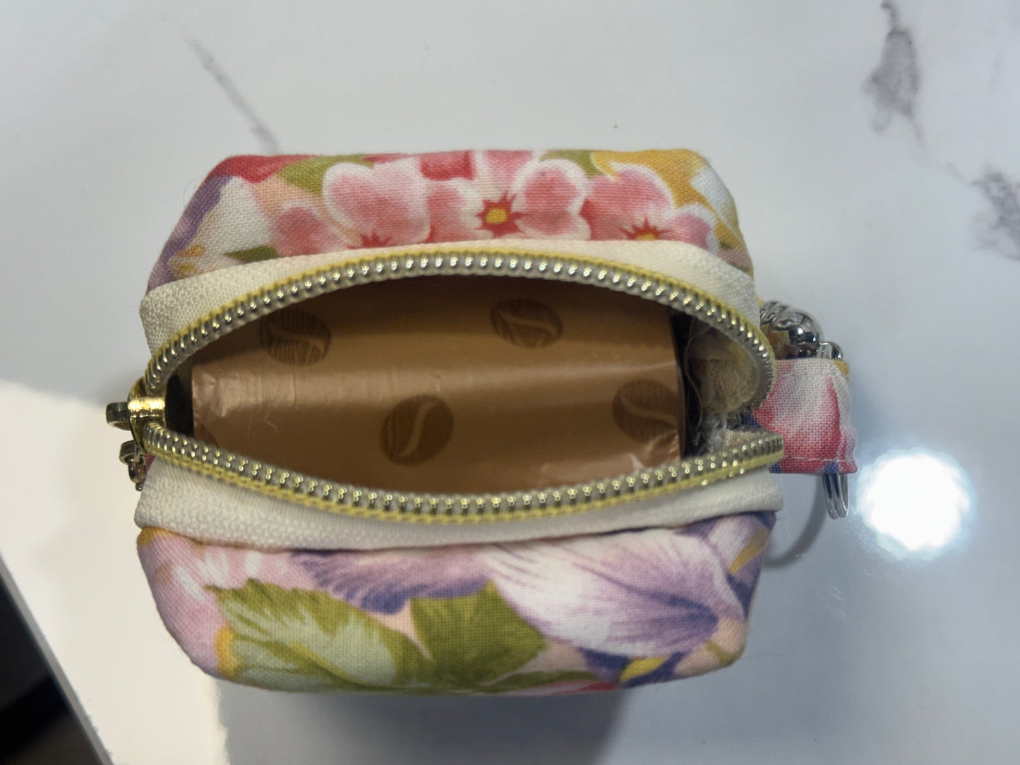 Oopsie Daisy Bag Dispenser 🐶